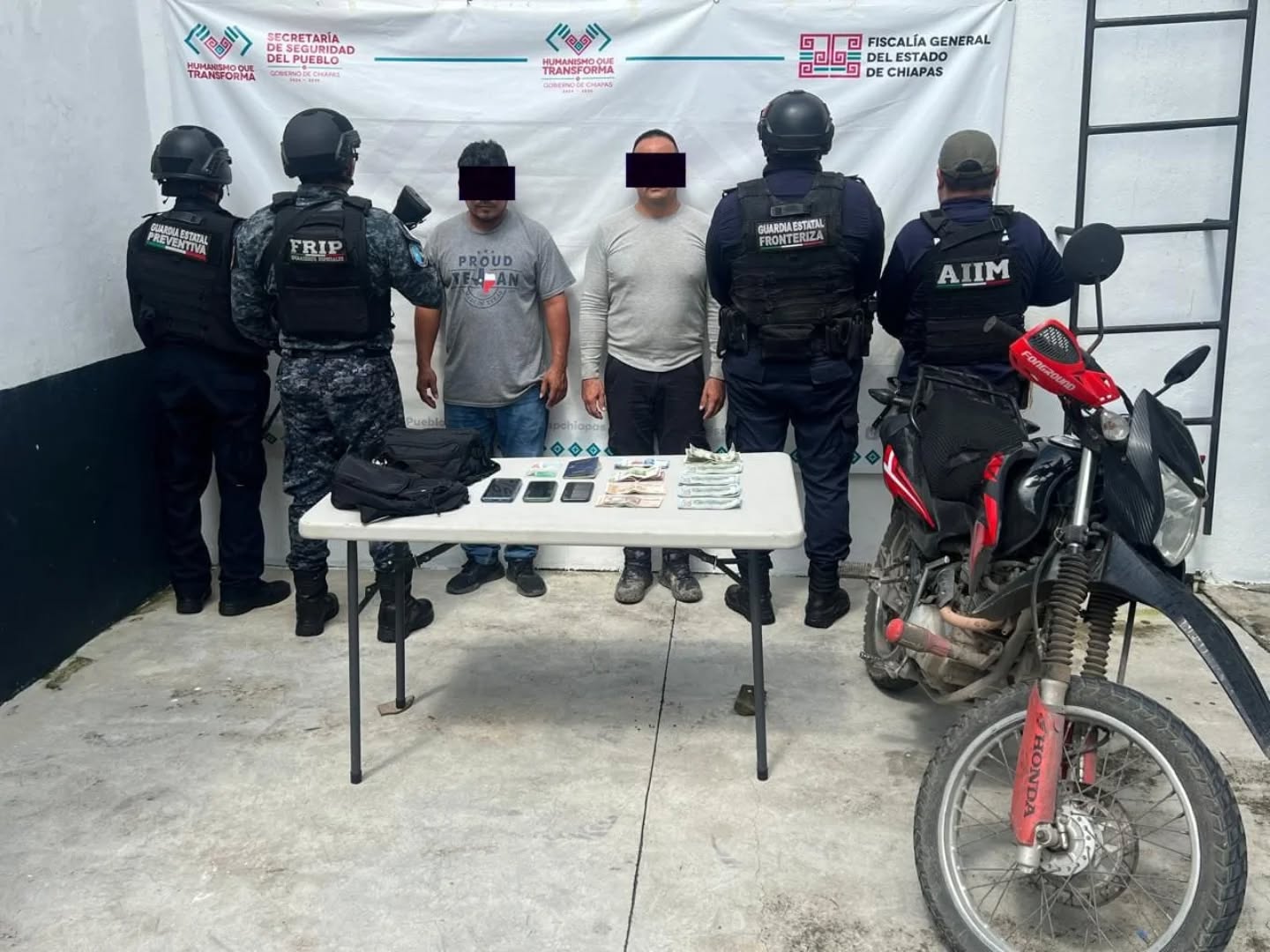 En operativo interinstitucional en Suchiate detienen a dos masculinos por presunto delito de resistencia 