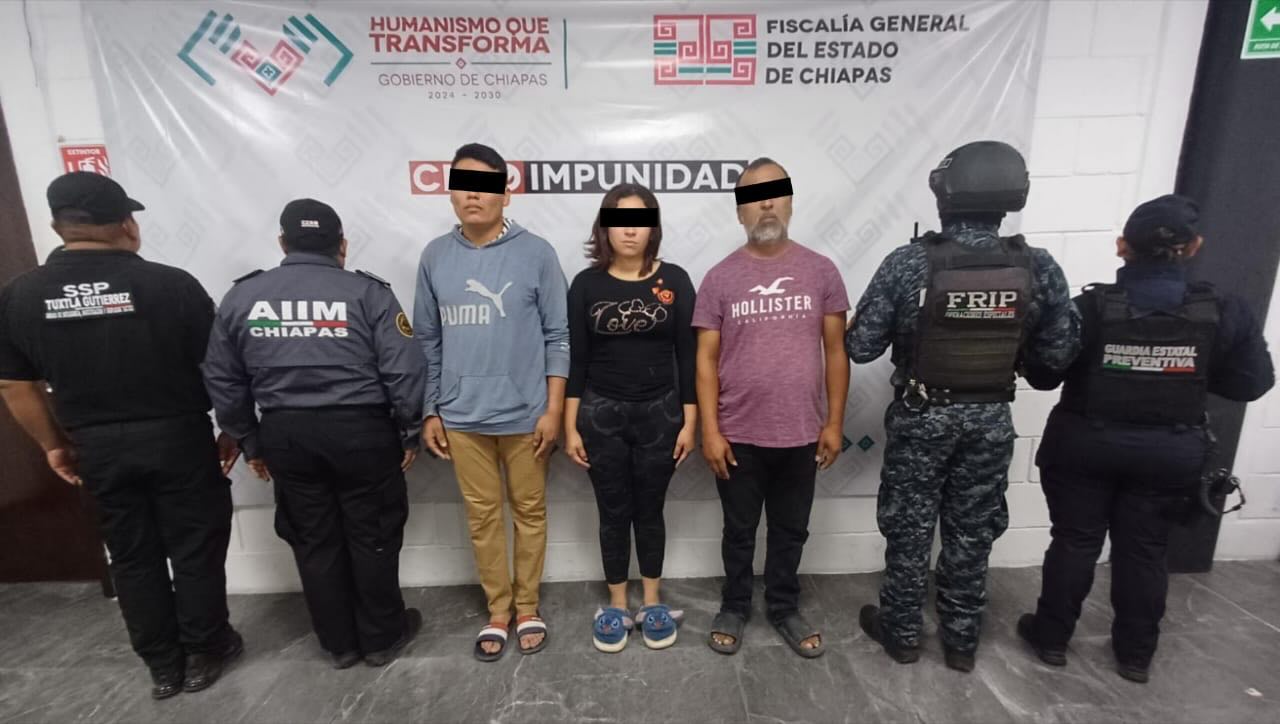 SSP por presuntos delitos de desobediencia y resistencia de particulares, detiene a tres personas