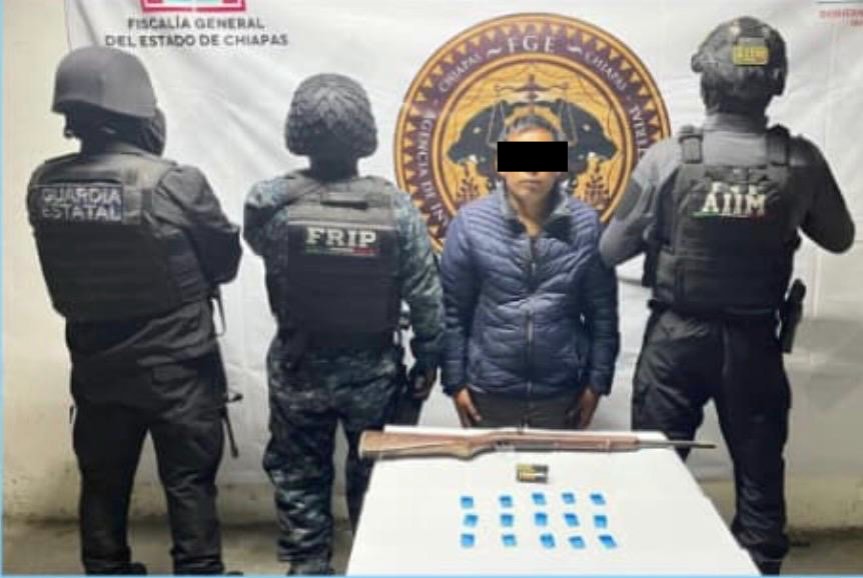 SSP y FGE detienen a masculino por presunto delito contra la salud y portación de arma de fuego
