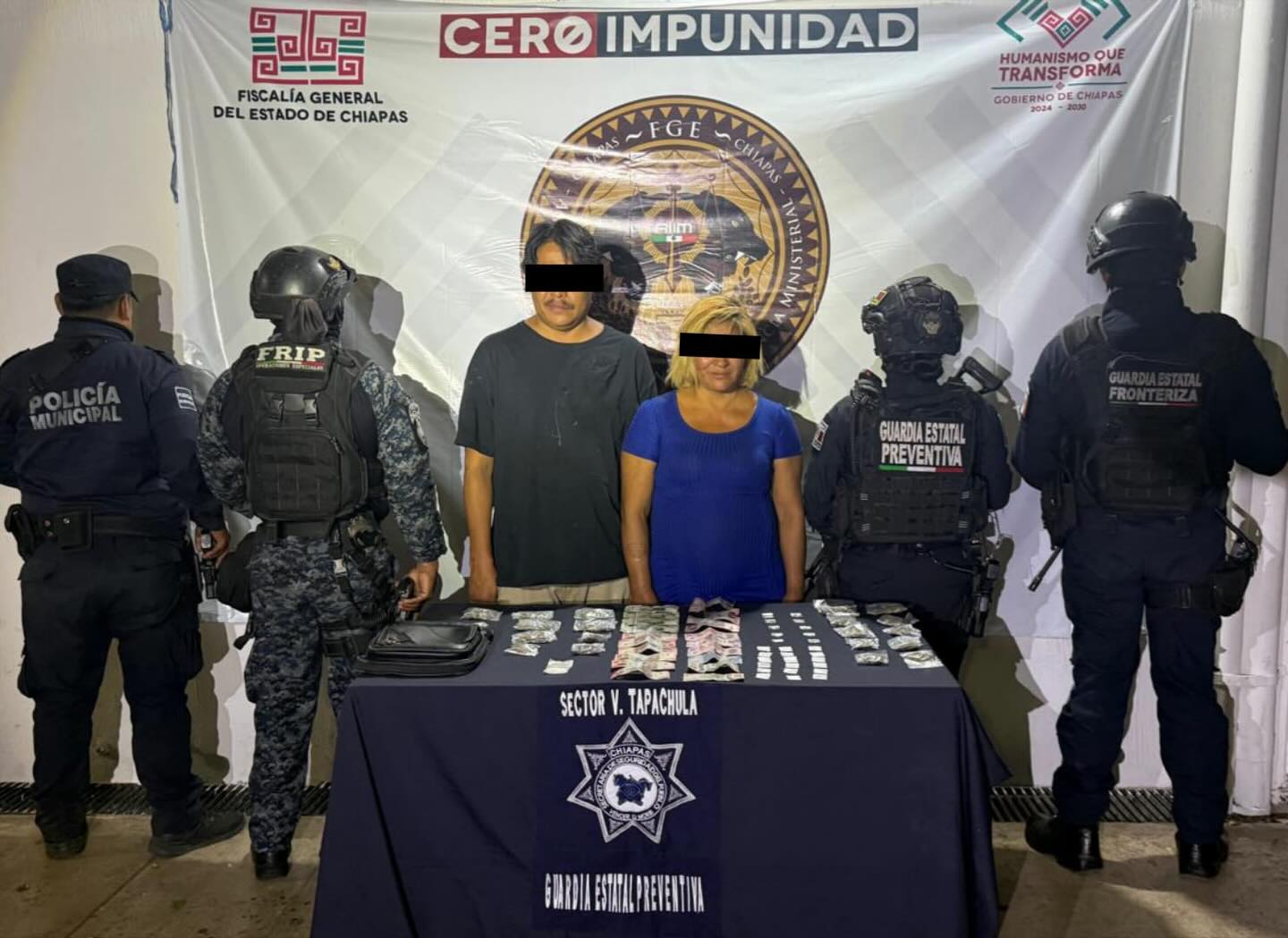 Detienen a dos presuntos narcomenudistas en Tapachula