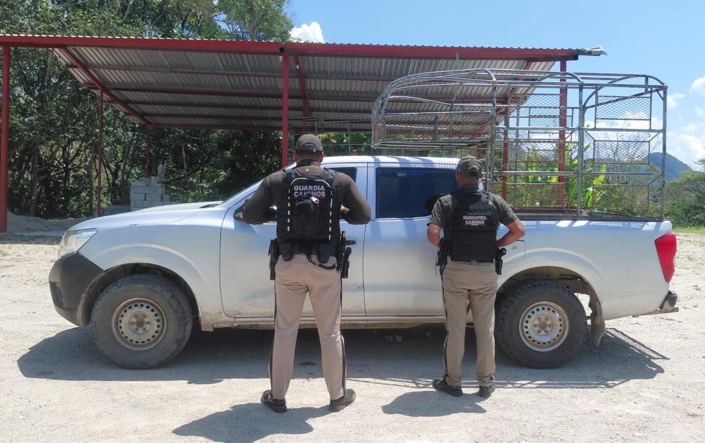 Realiza la Guardia Estatal de Caminos recorridos preventivos de seguridad y vigilancia