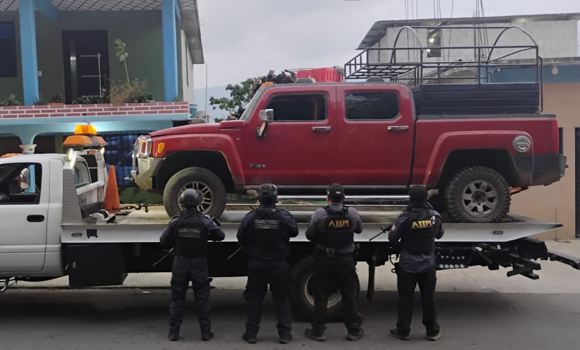 En acción interinstitucional localizan vehículo abandonado con reporte de robo en Chenalhó