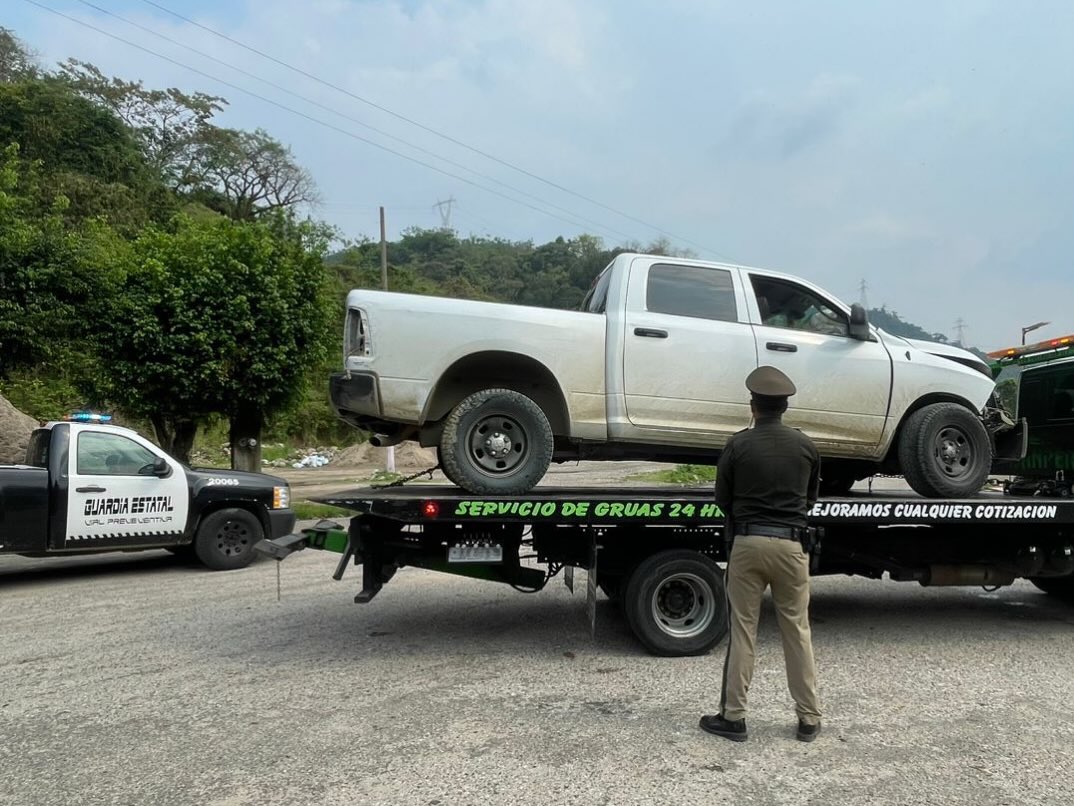 En operativo interinstitucional recuperan vehículo robado en Mezcalapa