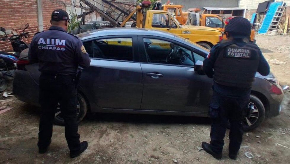 SSP y FGE recuperan vehículo con reporte de robo en Chiapas