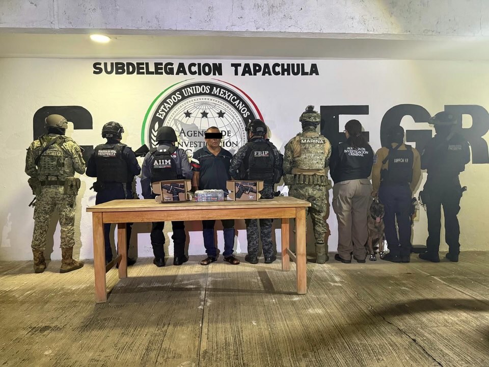 SSP y FGE detiene a una persona del sexo masculino como presunto responsable delito de portación de arma de fuego 