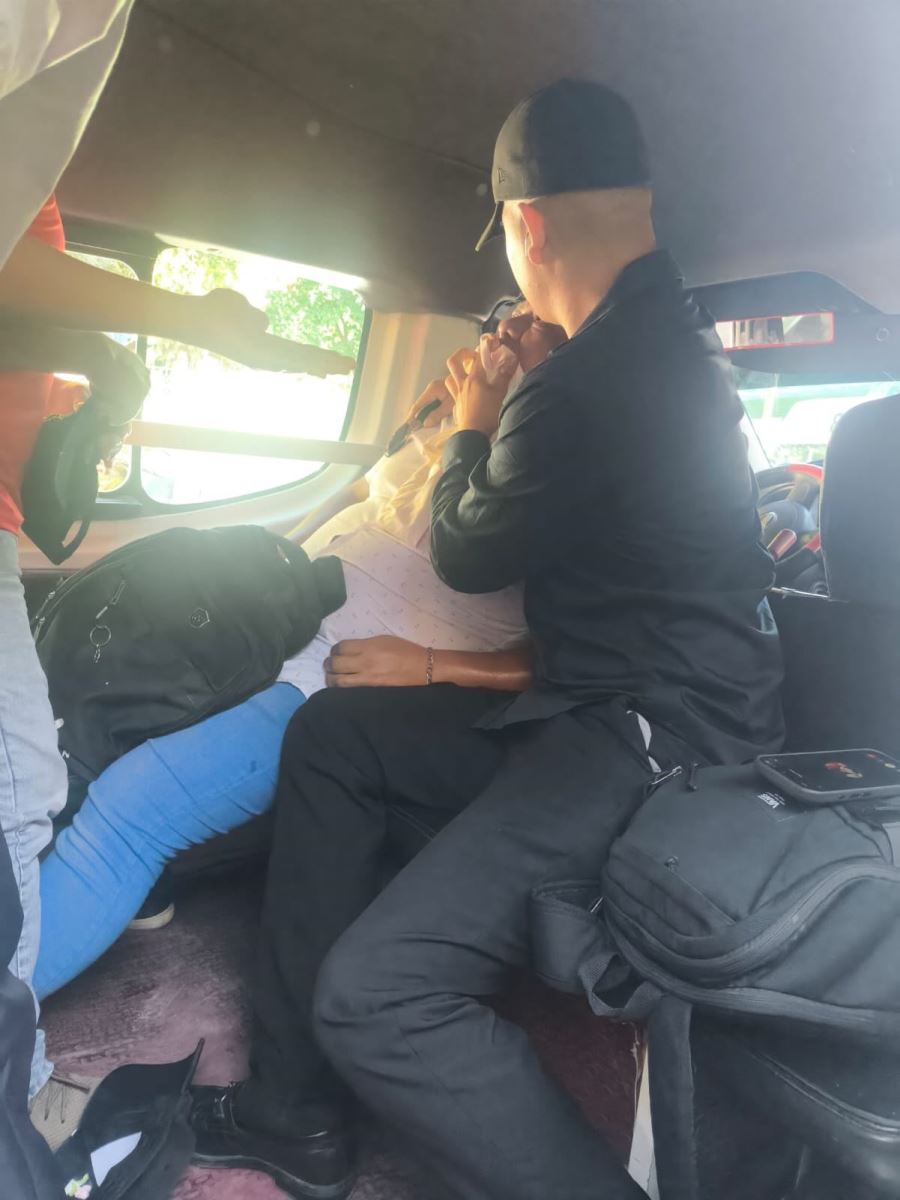 Guardia Estatal Complementaria brinda auxilio a masculino que sufrió ataque epiléptico en Tuxtla Gutiérrez
