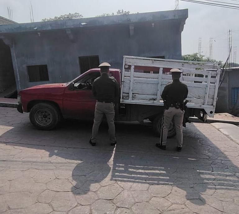 En operativo interinstitucional aseguran vehículo con reporte de robo en Simojovel