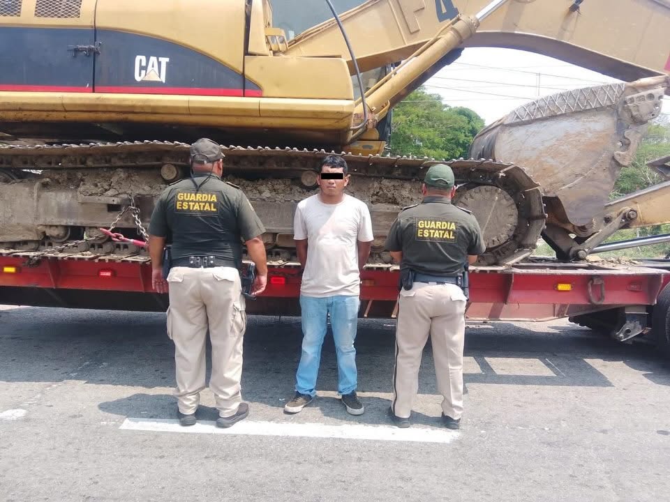 Asegura SSP tráiler con irregularidades en medios de identificación vehicular en Tonalá
