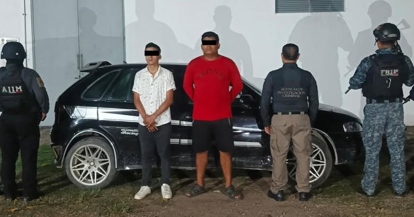 Fuerza interinstitucional detiene a dos personas en posesión de presuntos narcóticos en Tapachula