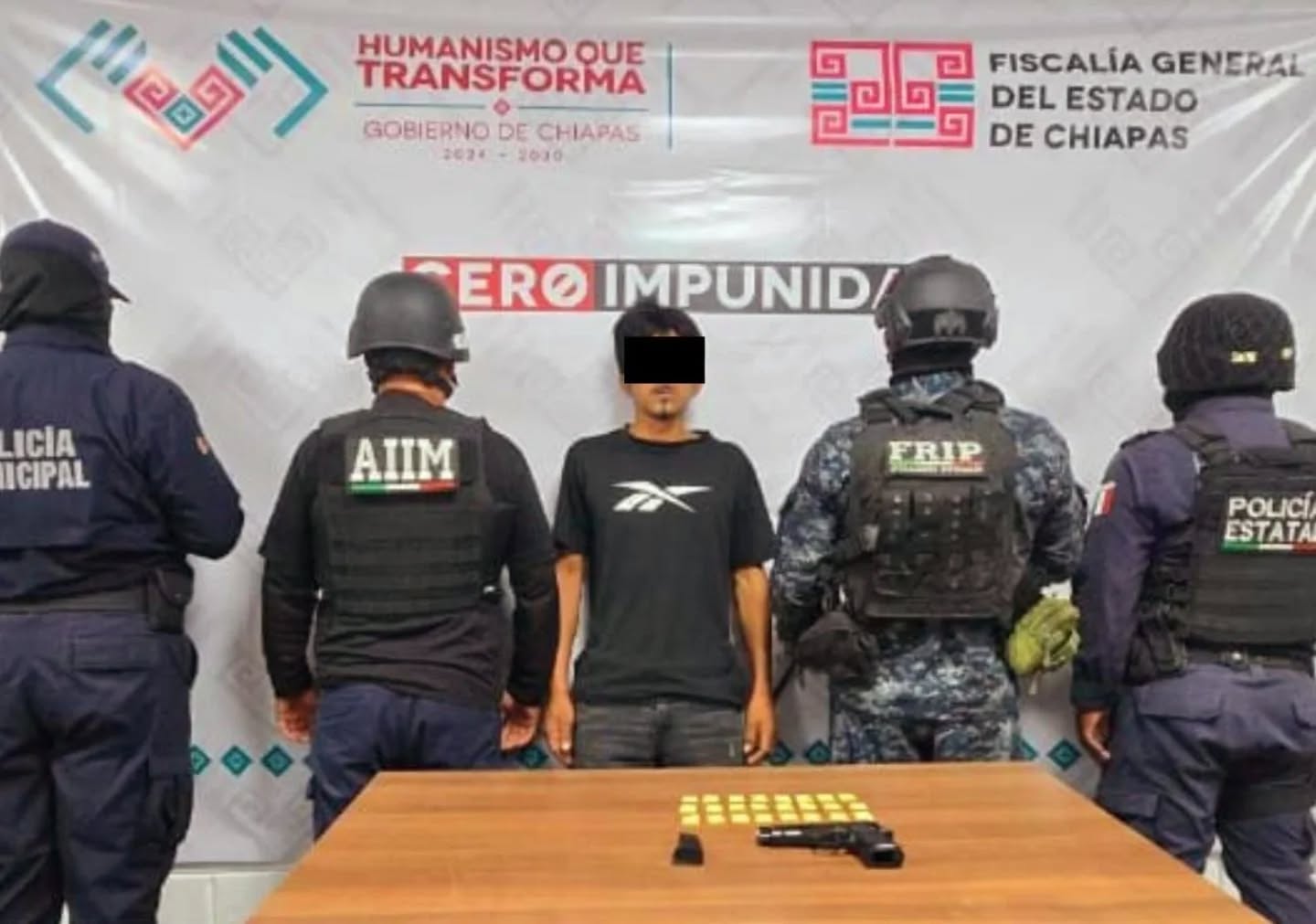 SSP y FGE detienen a masculino con arma de fuego y presuntos narcóticos en Tuxtla Gutiérrez