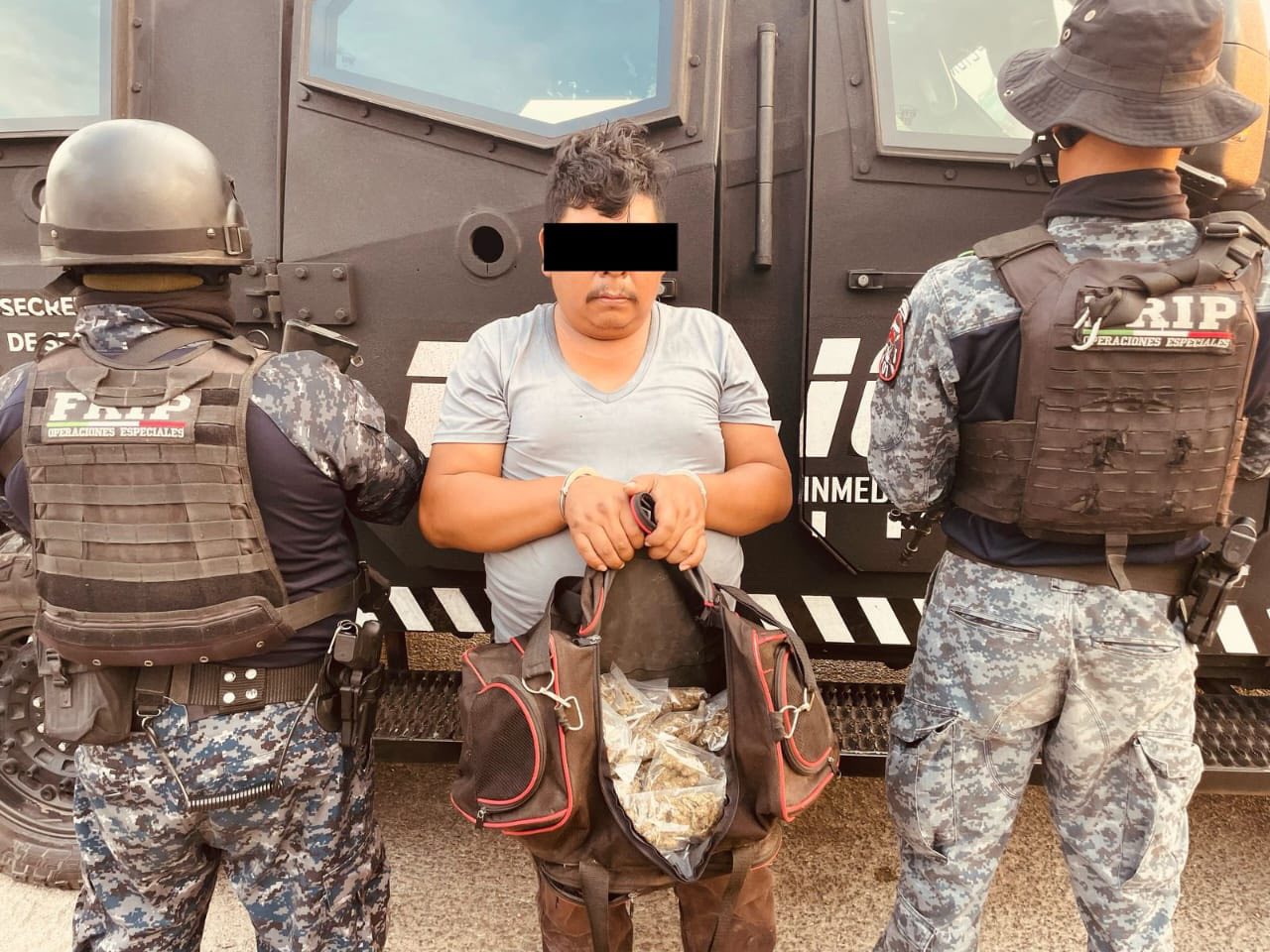 En operativo de seguridad detienen a presunto integrante de la delincuencia organizada con arma de fuego.