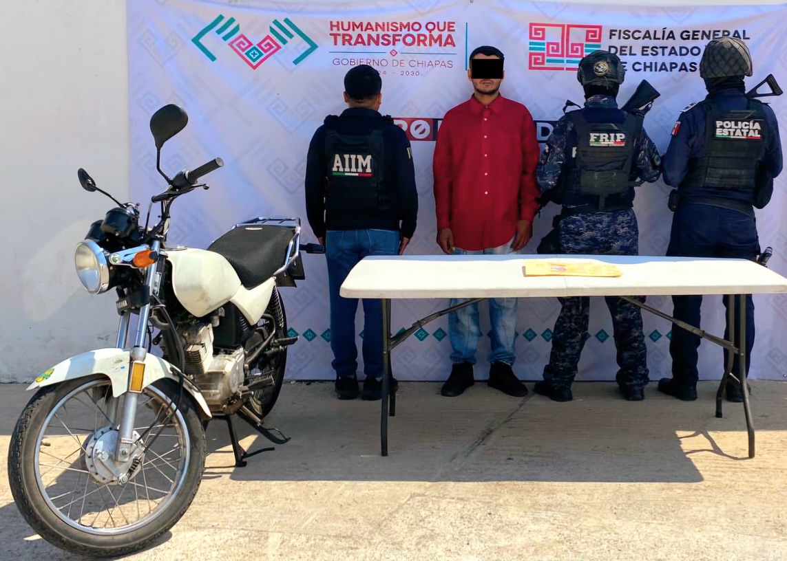 SSP y FGE detienen a presuntos narcomenudistas en Villa Corzo y Ciudad Hidalgo.