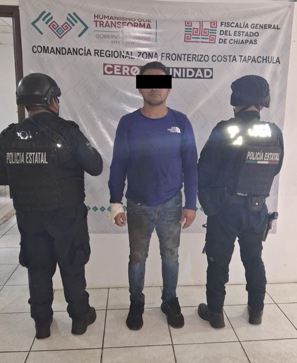 En operativo de seguridad detienen a masculino por el delito de violencia familiar en Tapachula.
