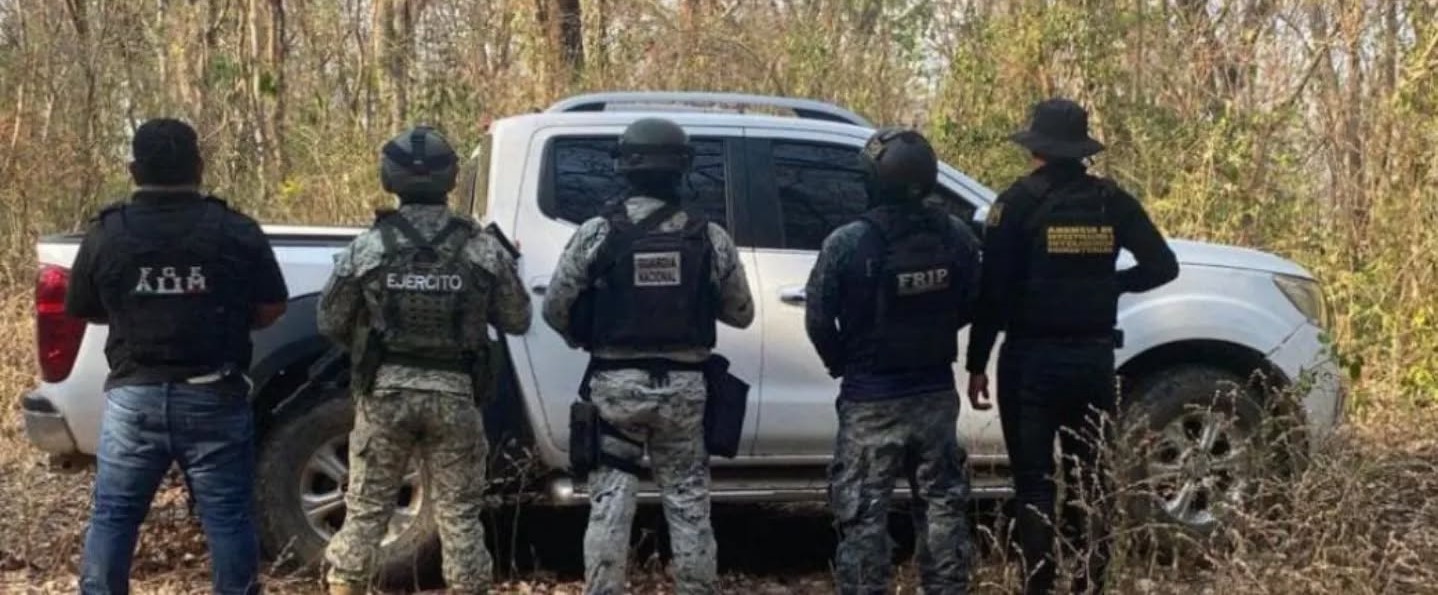 En operativo interinstitucional aseguran vehículos abandonados en Frontera Comalapa.