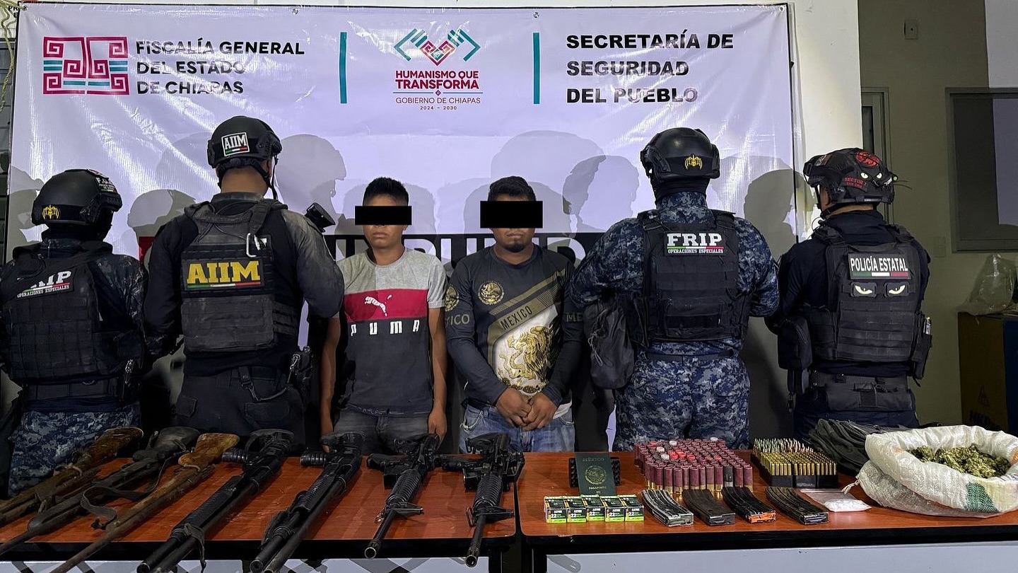 En operativo interinstitucional detienen a dos masculinos con armas y presuntos narcóticos en Pantelhó.