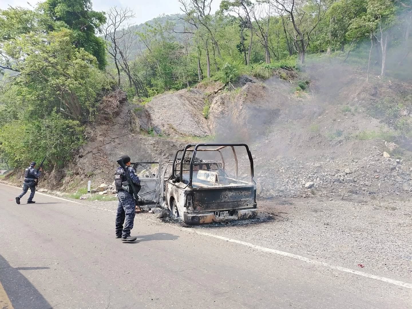 Elementos de la Policía Estatal Preventiva (PEP) fueron emboscados y atacados en Sabinalito.