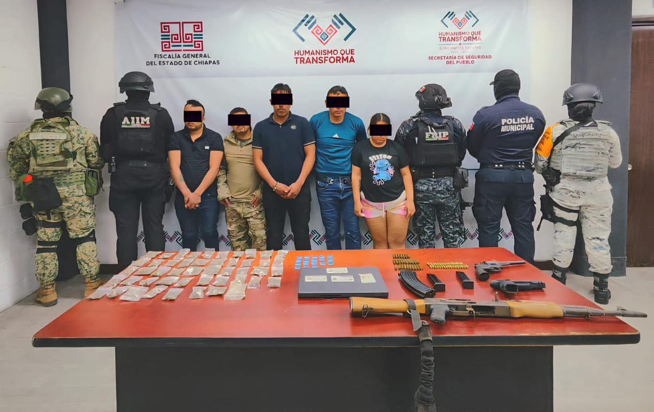 En operativo interinstitucional detienen a cinco personas con armas de fuego en Tuxtla Gutiérrez. 