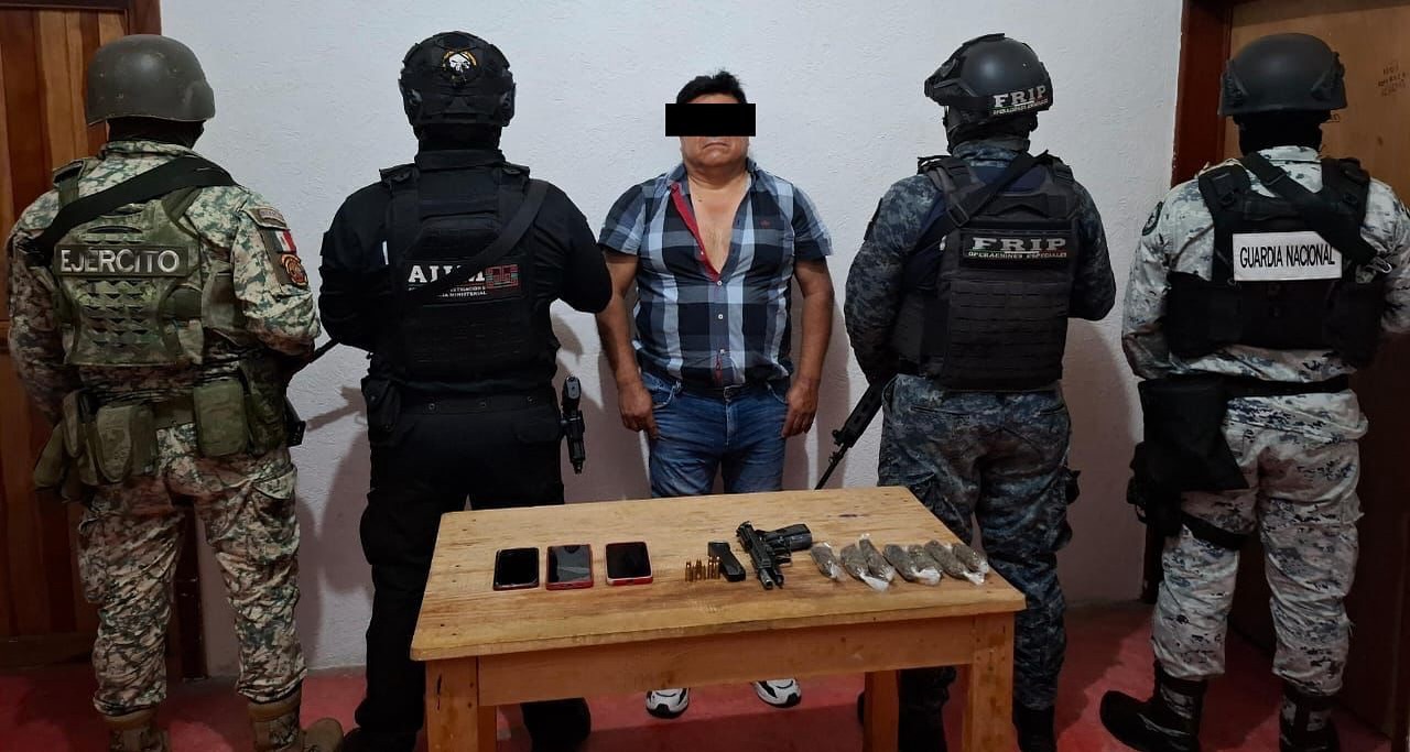 En operativo interinstitucional detienen a masculino con arma de fuego y presuntos narcóticos en Yajalón