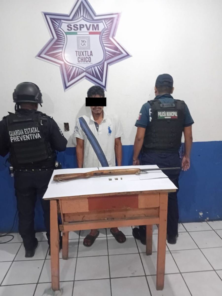 En operativo de seguridad detienen a masculino por el posible delito de feminicidio en grado de tentativa.