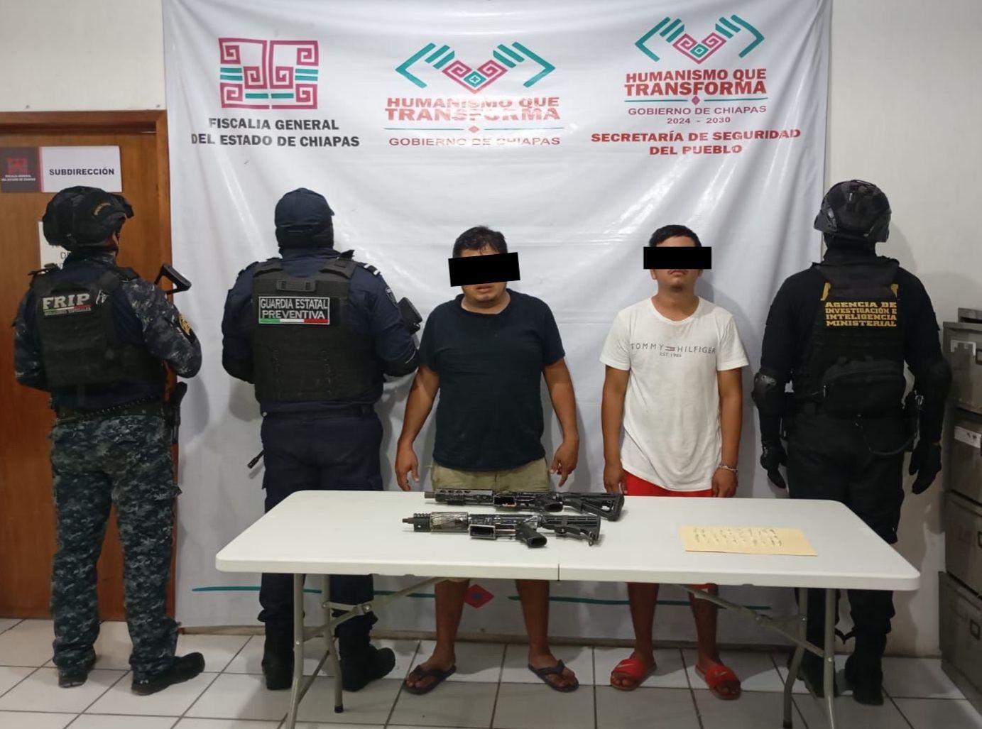 En operativo interinstitucional detienen a dos masculinos con armas de fuego y presuntos narcóticos.