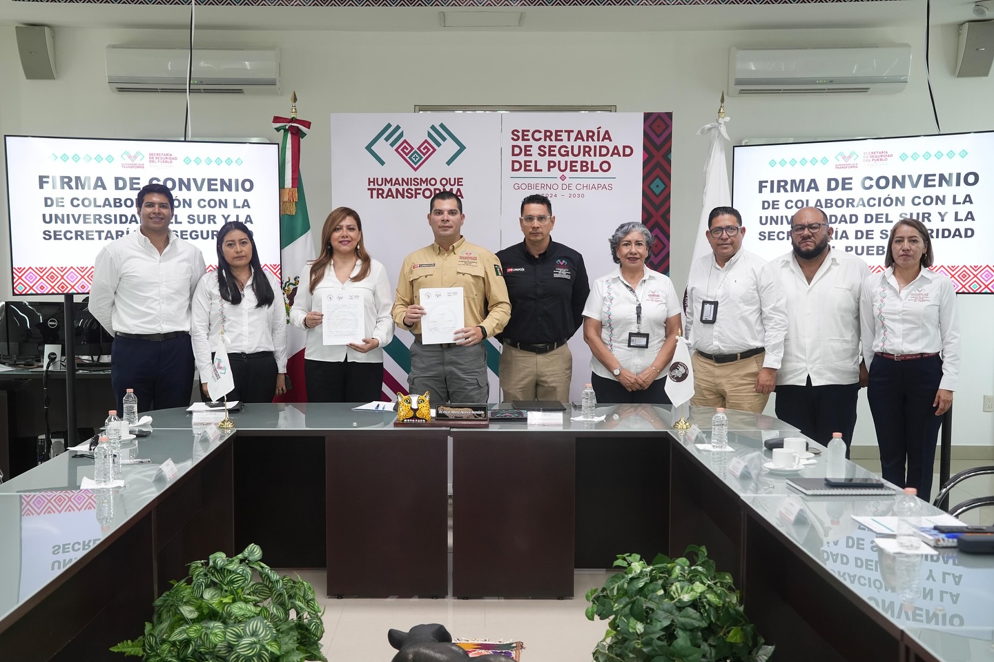 Secretario de Seguridad del Pueblo signa convenio de colaboración con la Universidad del Sur.