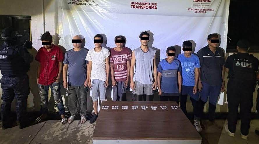 En operativo interinstitucional detienen a masculinos con presuntos narcóticos en Tapachula
