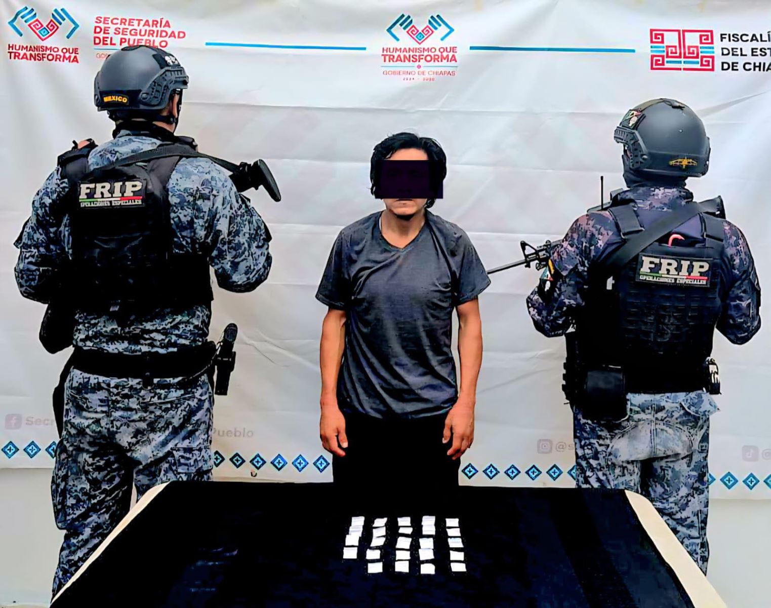 En operativo de seguridad en Tapachula detienen a masculino en posesión de narcóticos.