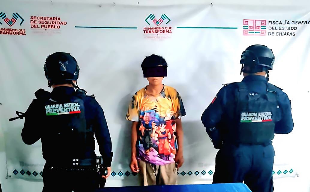 En operativo de seguridad detienen a masculino en posesión de presuntos narcóticos en Tapachula