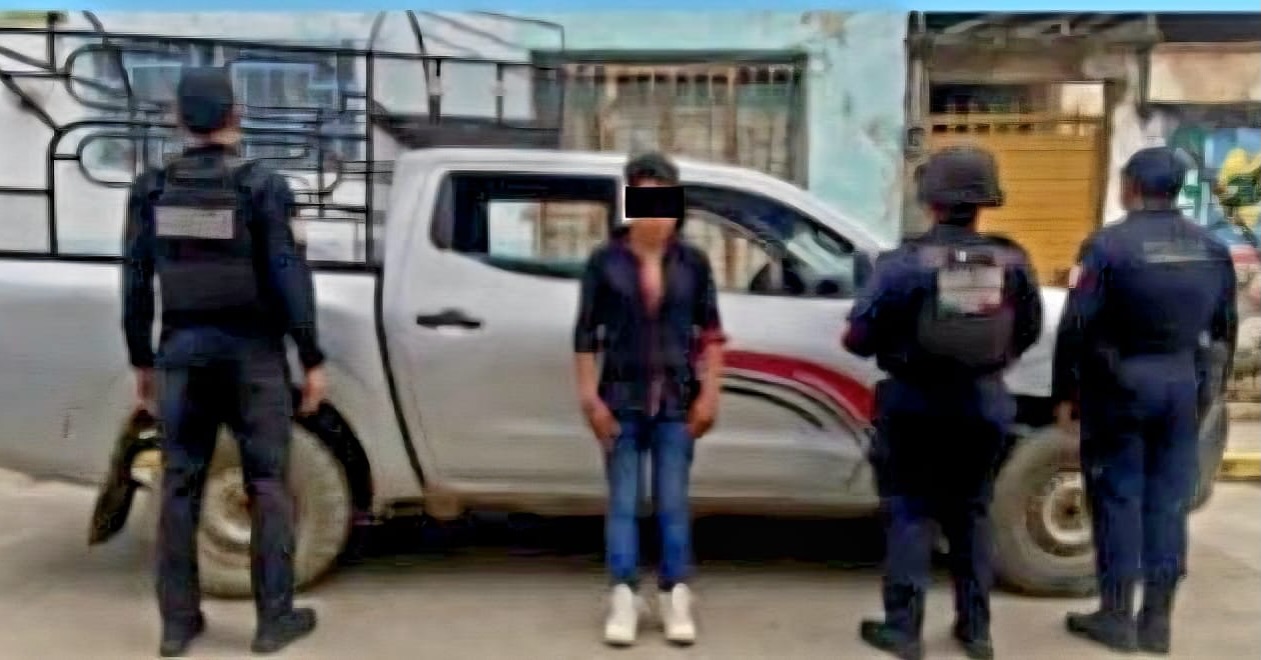 En Simojovel, SSP y FGE detienen a masculino con vehículo con reporte de robo