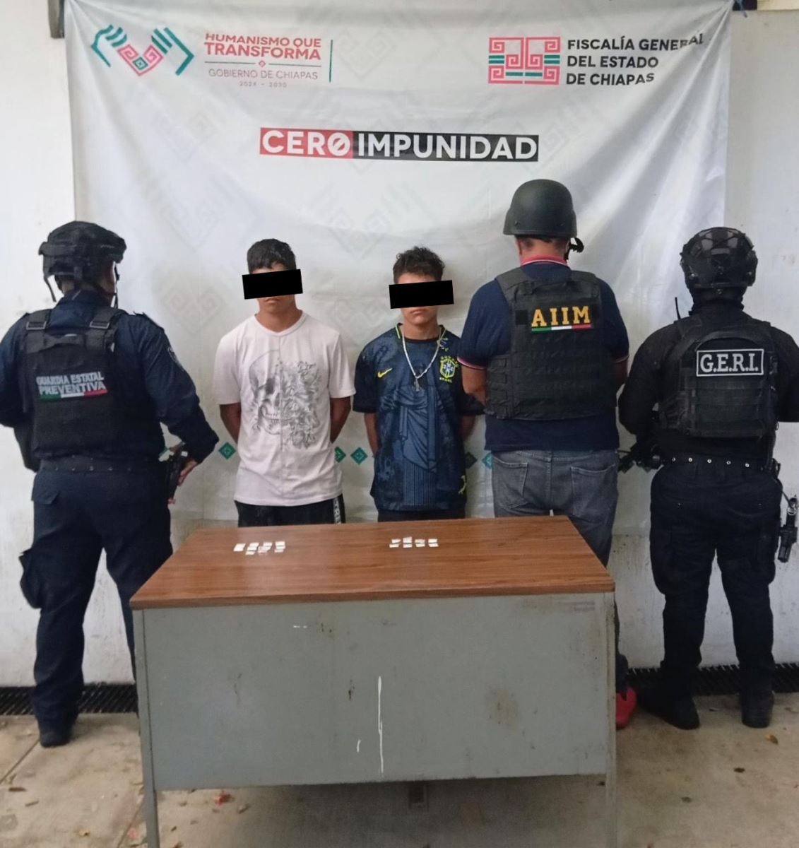 En operativo interinstitucional detienen a dos masculinos con presuntos narcóticos en Tapachula