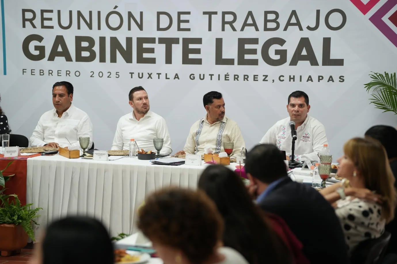 Secretario de Seguridad del Pueblo asiste a reunión de trabajo Gabinete Legal 2025