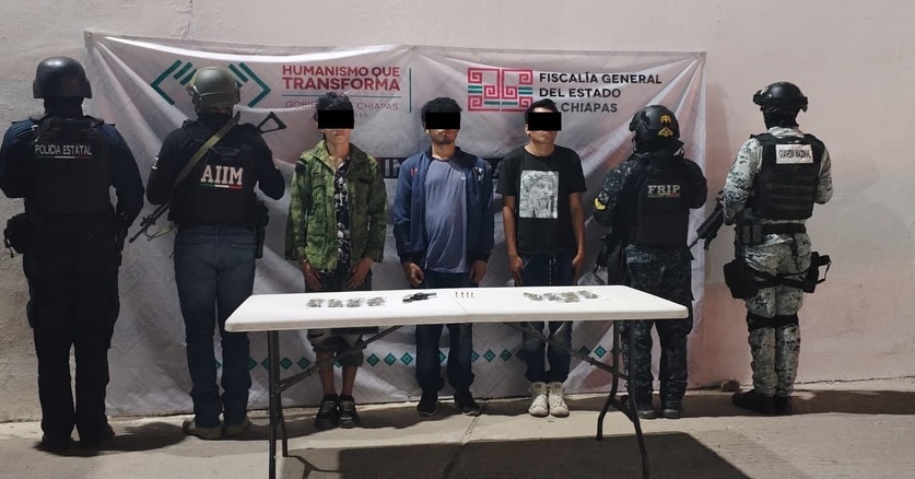 En operativo interinstitucional en la Frailesca detienen a tres personas con narcóticos y arma corta.