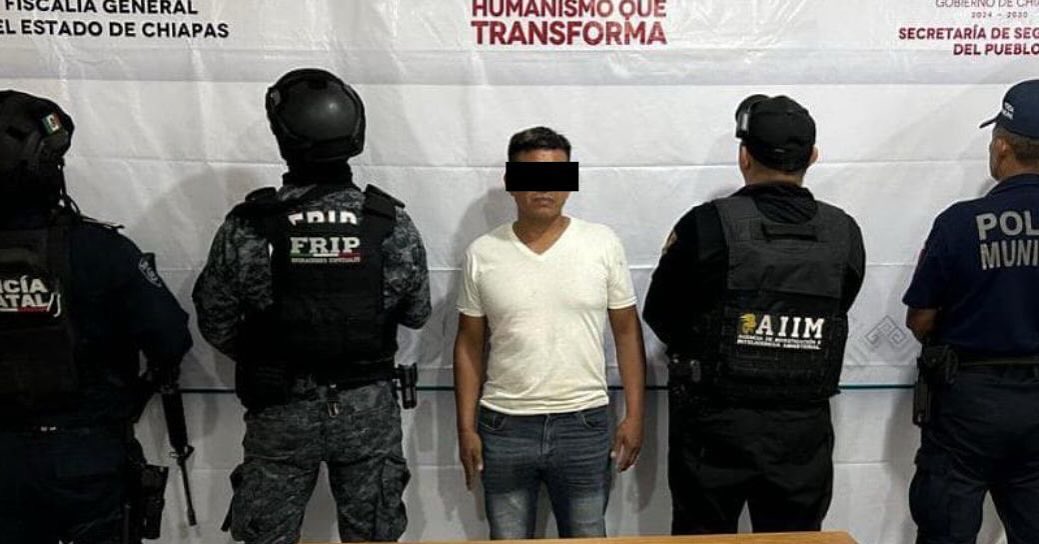 En operativo interinstitucional detienen a un masculino en posesión de presunta cocaína y arma de fuego en Mazatán,