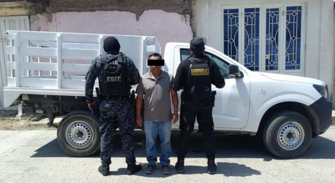 SSP y FGE detienen a masculino con vehículo con reporte de robo en Motozintla.
