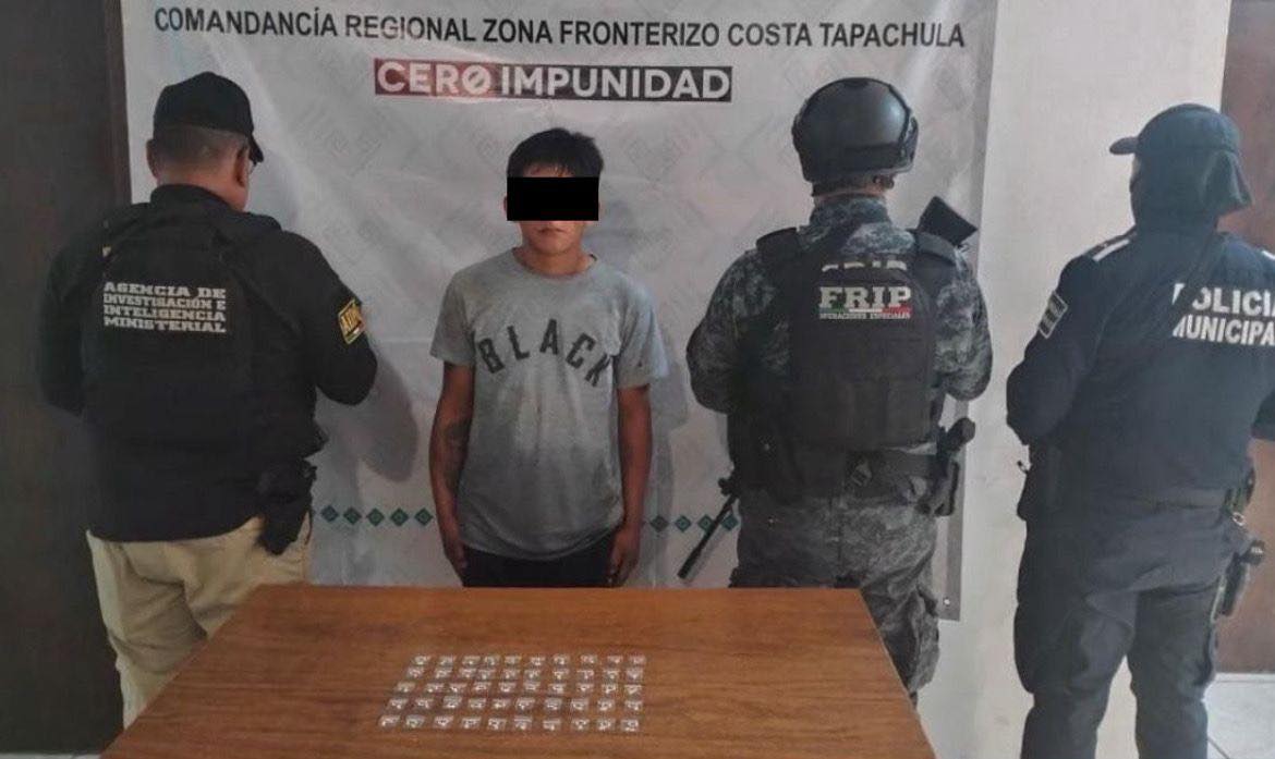 SSP y FGE detienen a un masculino con presuntos narcóticos en Tapachula