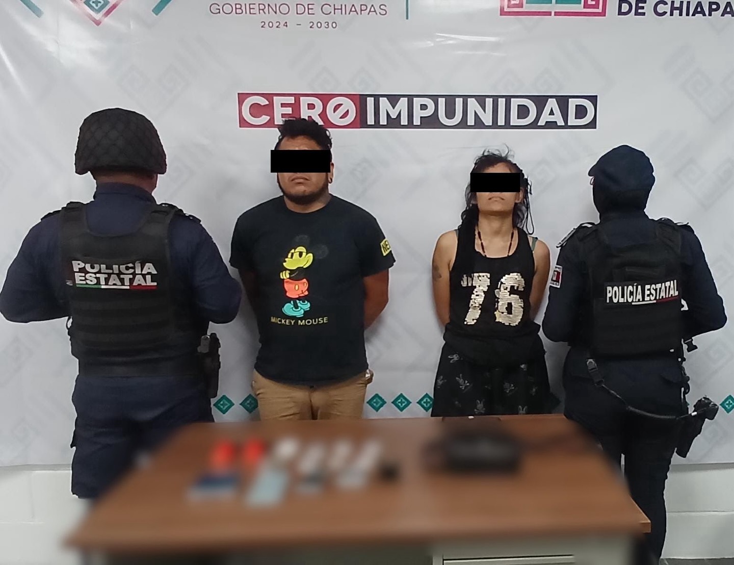 Policías Estatales detienen a dos personas por el presunto delito contra la salud en su modalidad de narcomenudeo 