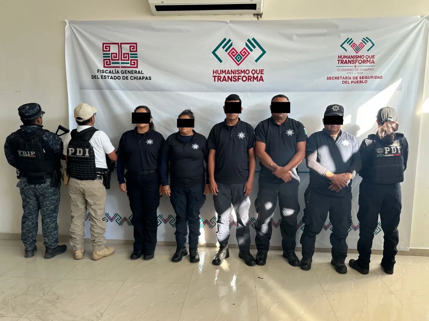 En operativo coordinado la SSP y la FGE detienen a cinco usurpadores de funciones en Villaflores.