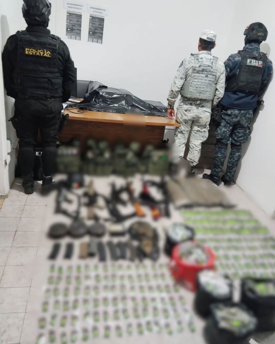 SSP, FGE y Guardia Nacional decomisan armas largas, municiones, equipo táctico y presuntas drogas en Las Margaritas